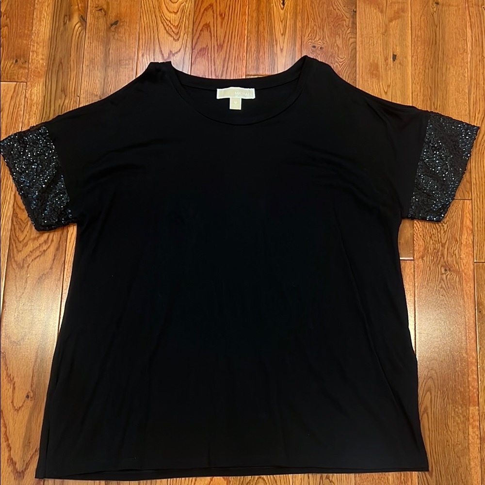 MICHAEL Michael Kors Black Sequined Arms Short Sleeve Top Sise M